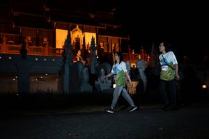 BIB: 916
                            <button type="button" onclick="openModal(22280867)" class="btn btn-primary btn-sm float-right btn-popup" data-toggle="modal" data-target=".modal-high-quality">
                        <i class="fas fa-shopping-cart"></i> Add to Cart
                    </button>
                                            <button type="button" onclick="isThisMe(22280867, true)" class="btn btn-success btn-sm float-right btn-popup btn-isme hidden" data-toggle="tooltip" data-placement="bottom" title="นี่คือรูปของคุณใช่ไหม คลิกที่นี่เพื่อเอาเข้าอัลบั้ม">
                        <i class="fas fa-plus"></i> Add to album
                    </button>
                    <button type="button" onclick="isThisMe(22280867, false)" class="btn btn-warning btn-sm float-right btn-popup btn-isnotme hidden">
                        <i class="fas fa-ban"></i> Remove from album
                    </button>